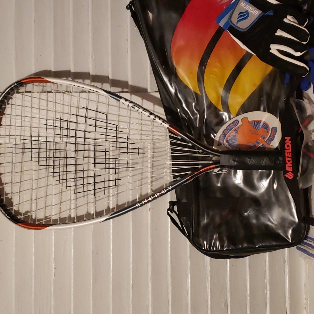 Ektelon Racket - Picture 3 of 11